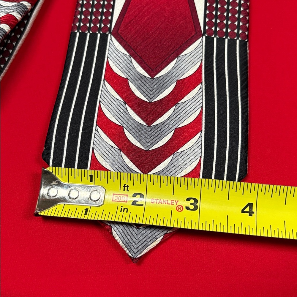 Pierre Balmain vintage silk tie! - Picture 3 of 6